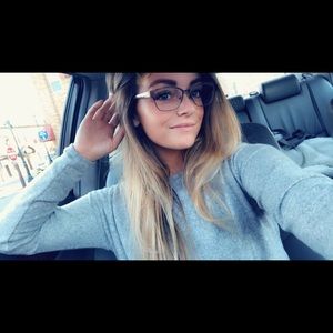 Meet your Posher, Collier